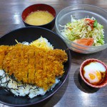 船場　本町　居酒屋　かつめし　味名人（ミナト）