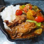 梅田　カレー　野菜を食べるカレー camp エキマルシェ大阪店 （キャンプ）